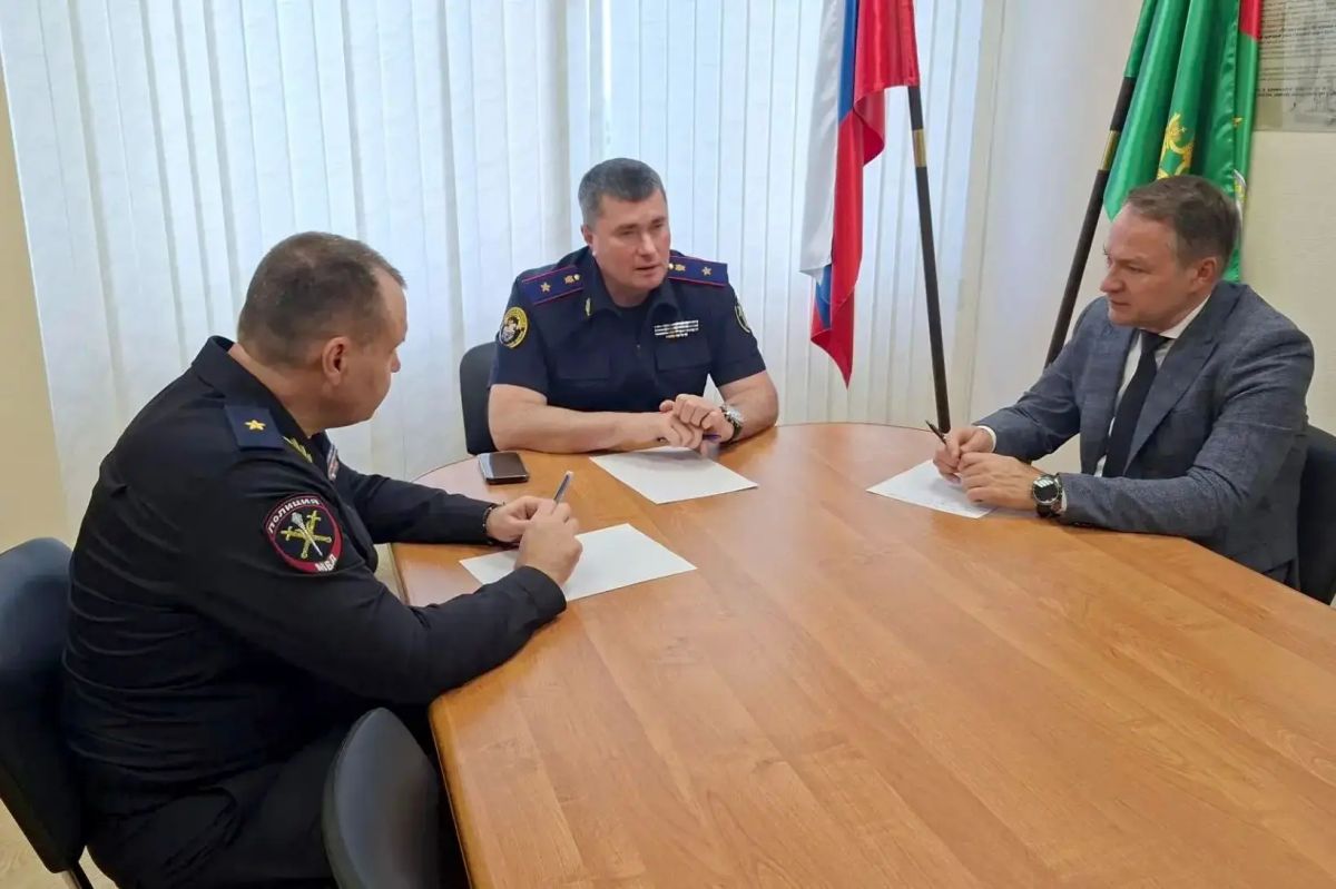 Руководитель регионального следственного управления провел оперативное совещание по расследованию смертельного ДТП на трассе М-8
