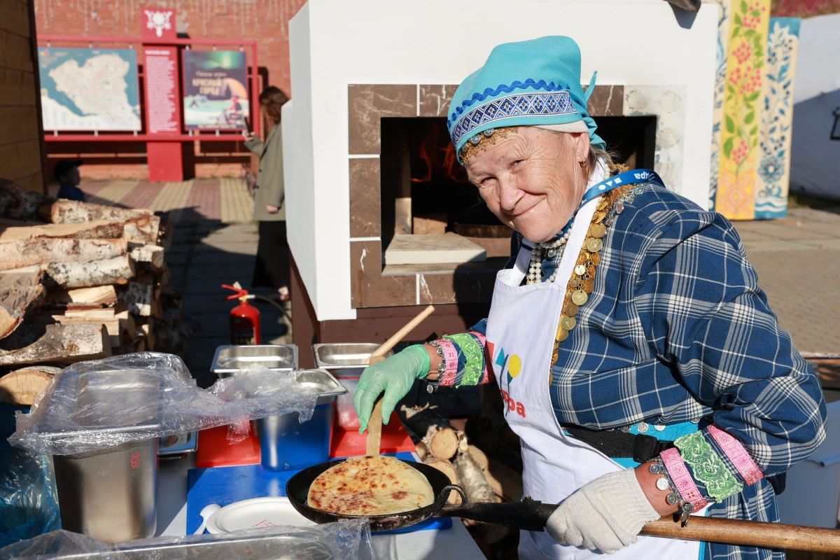 Вкус всей России: в НарьянМаре прошёл гастрофестиваль «Тундра» Вкус всей России: в НарьянМаре прошёл гастрофестиваль «Тундра»
