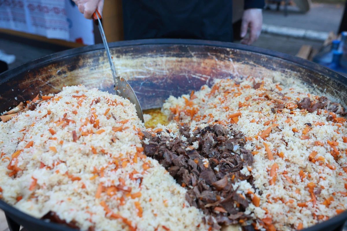 Вкус всей России: в НарьянМаре прошёл гастрофестиваль «Тундра» Вкус всей России: в НарьянМаре прошёл гастрофестиваль «Тундра»