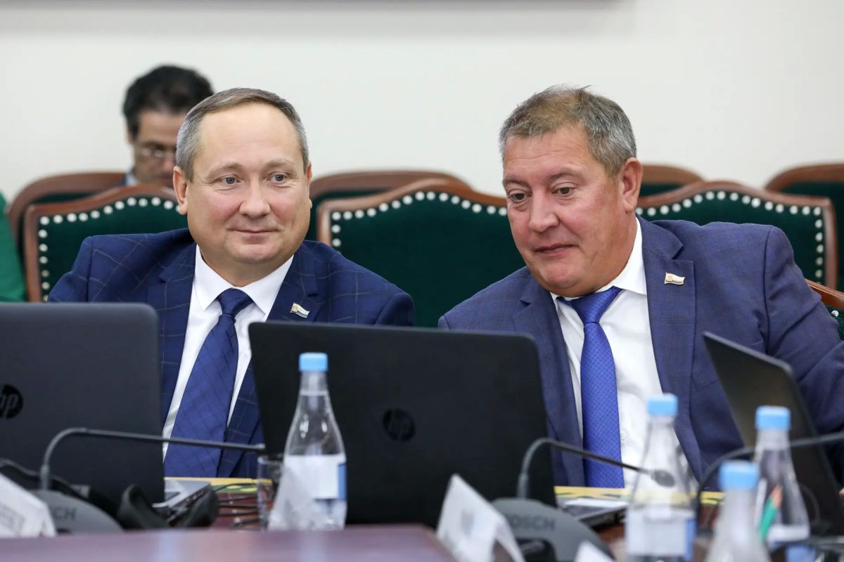 На очередной сессии Собрания депутатов принято 10 законов округа На очередной сессии Собрания депутатов принято 10 законов округа