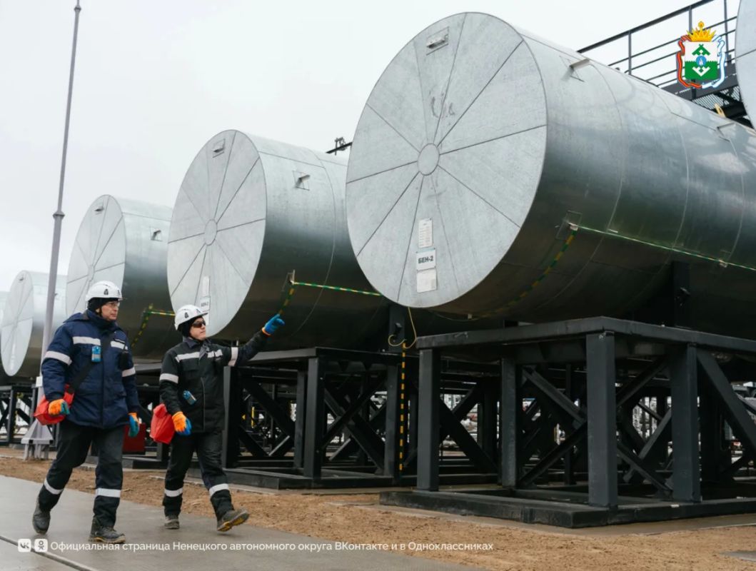 В НАО ввели в опытно-промышленную эксплуатацию Лаявожское нефтегазоконденсатное месторождение — совместный проект ЛУКОЙЛа и «Газпрома» В НАО ввели в опытно-промышленную эксплуатацию Лаявожское нефтегазоконденсатное месторождение — совместный проект ЛУКОЙЛа и «Газпрома»
