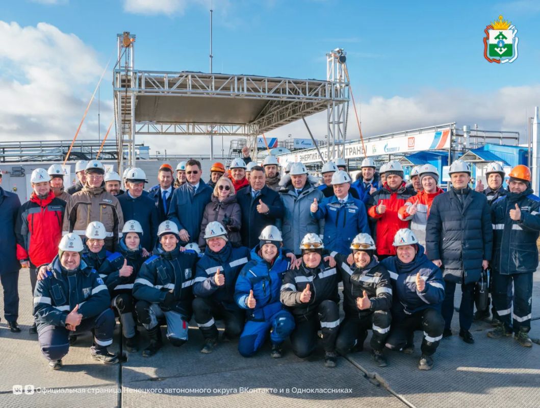 В НАО ввели в опытно-промышленную эксплуатацию Лаявожское нефтегазоконденсатное месторождение — совместный проект ЛУКОЙЛа и «Газпрома» В НАО ввели в опытно-промышленную эксплуатацию Лаявожское нефтегазоконденсатное месторождение — совместный проект ЛУКОЙЛа и «Газпрома»