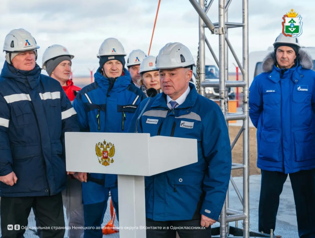 В НАО ввели в опытно-промышленную эксплуатацию Лаявожское нефтегазоконденсатное месторождение — совместный проект ЛУКОЙЛа и «Газпрома» В НАО ввели в опытно-промышленную эксплуатацию Лаявожское нефтегазоконденсатное месторождение — совместный проект ЛУКОЙЛа и «Газпрома»