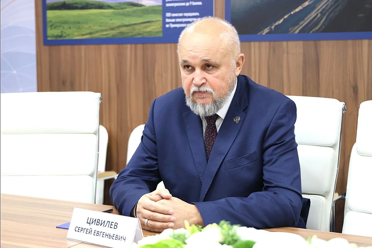 Ирина Гехт: Меньше недели назад вместе с заместителем Председателя Правительства России Александром Новаком дали старт опытно-промышленной эксплуатации Лаявожского нефтегазоконденсатного месторождения Ирина Гехт: Меньше недели назад вместе с заместителем Председателя Правительства России Александром Новаком дали старт опытно-промышленной эксплуатации Лаявожского нефтегазоконденсатного месторождения
