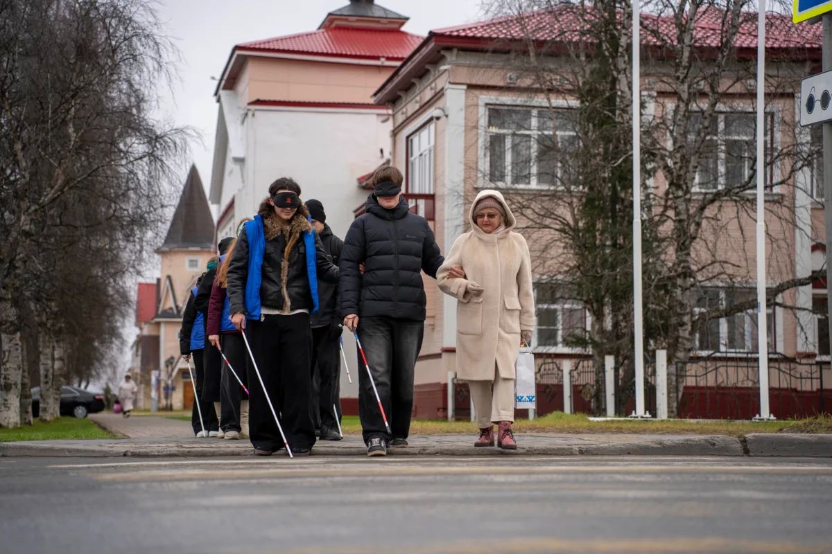 Ирина Гехт: А ещё сегодня по улице Выучейского в Нарьян-Маре прошёл Марш белой трости Ирина Гехт: А ещё сегодня по улице Выучейского в Нарьян-Маре прошёл Марш белой трости