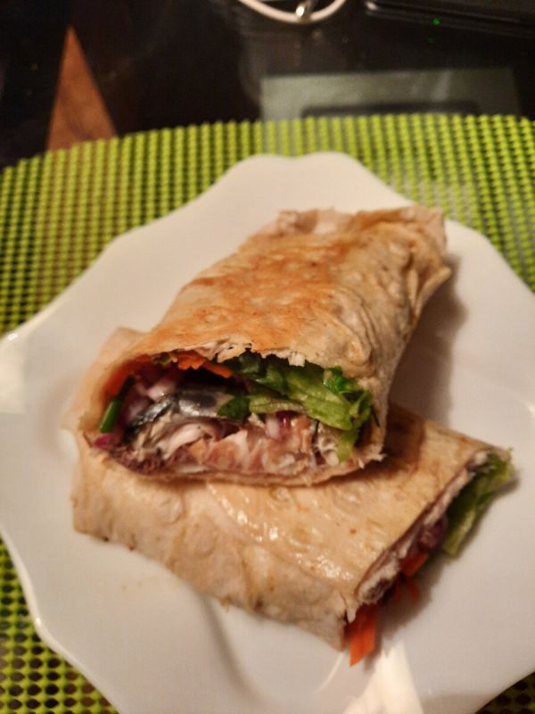 Шаурма с запеченной скумбрией: новый взгляд на классический рецепт