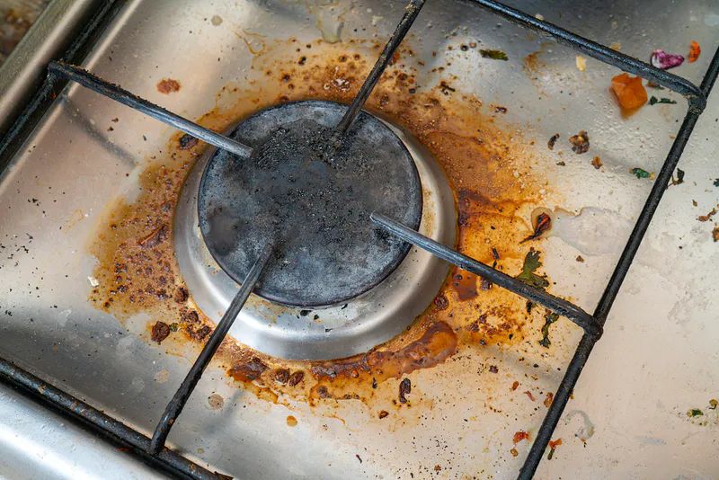 Проверенный способ очистки решетки духовки: забудьте о замачивании и усилиях