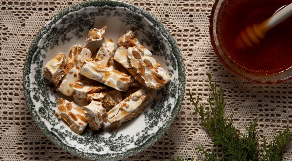 Из остатков пельменного теста приготовите вкуснятину: бюджетный десерт покорит всех и каждого