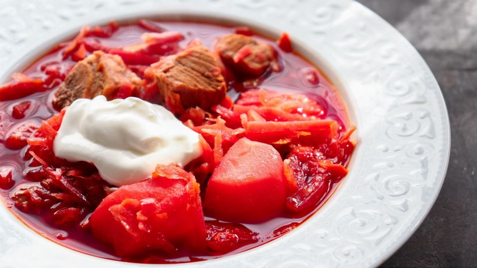 Не лук и не капуста: один ингредиент превратит борщ в чудо-блюдо