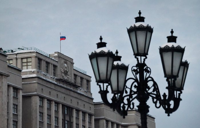 Госдума утвердила закон о приостановке услуг связи по запросу ФСБ