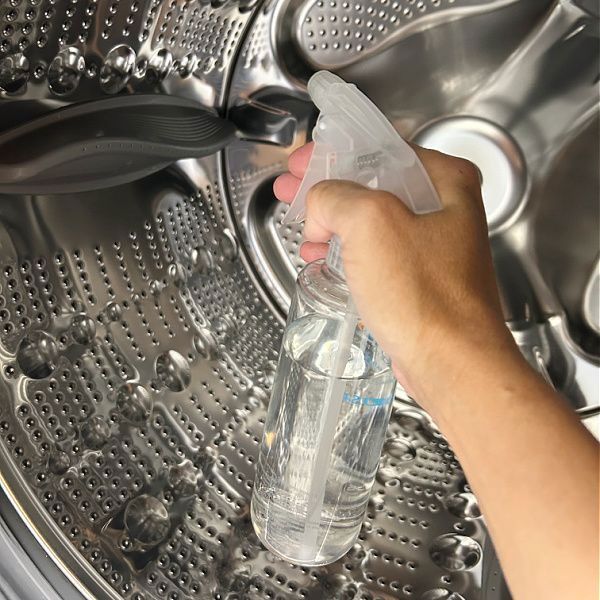 Идеальная чистка стиральной машины с помощью уксуса: правда или миф?